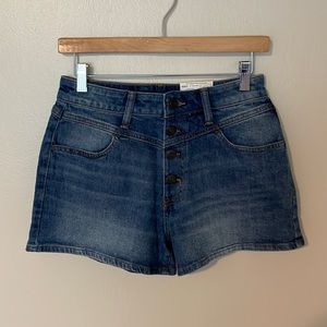 NWT SO Curvy Mom Jean Short. SZ 5 / 27W